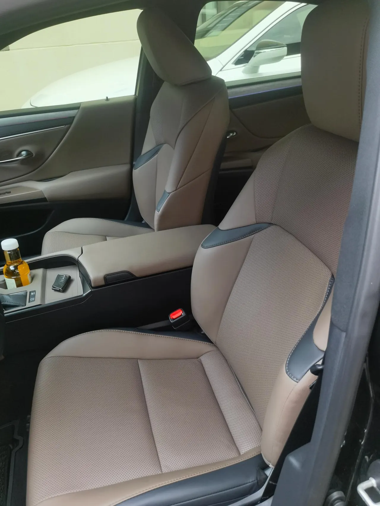 Lexus ES (Imported) 2025 ES300h 2.5 Stepless Premium Edition Automatic Gear 2