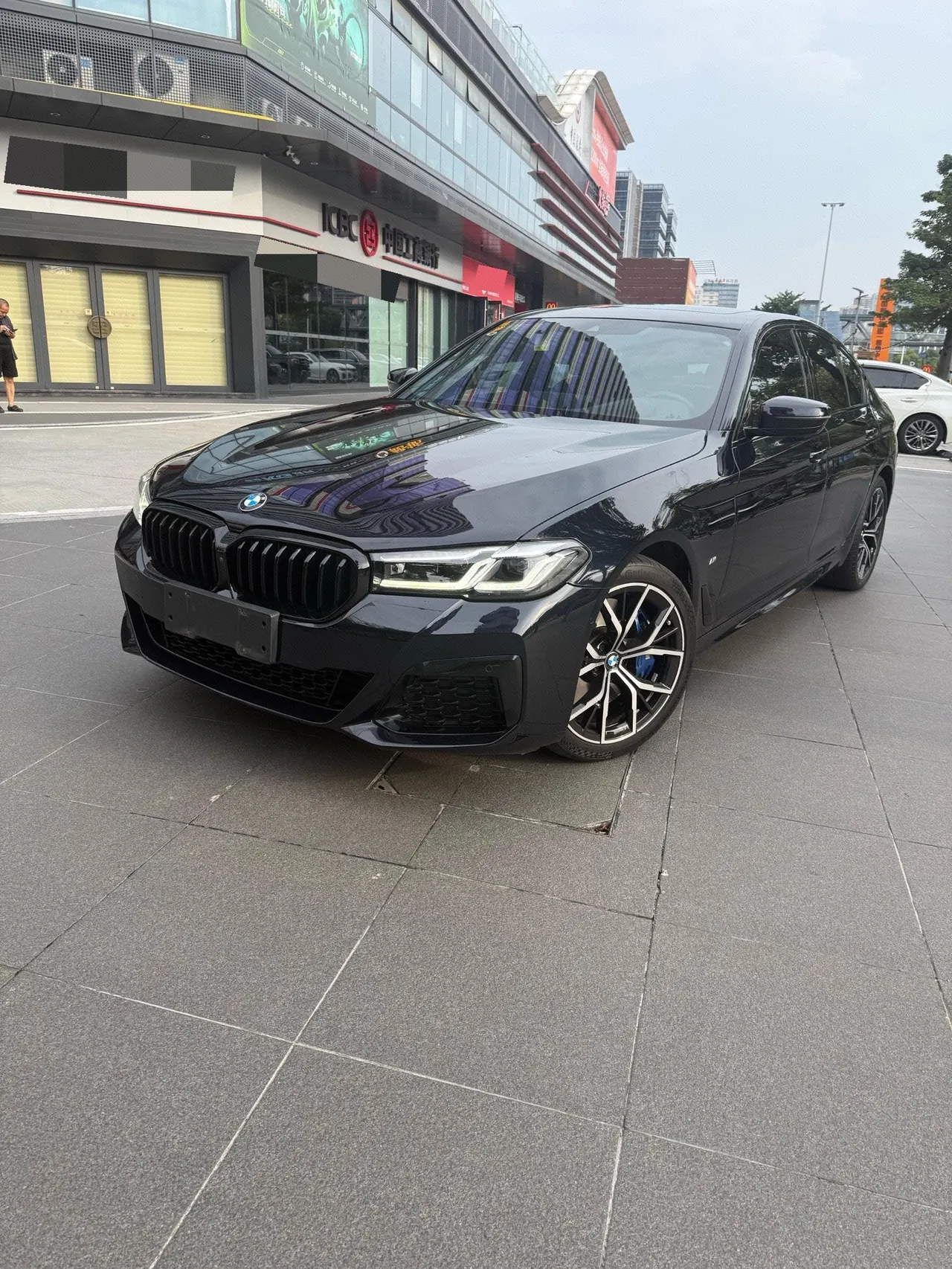 打开图片灯箱:BMW 5 Series (Imported) 2022 540i 3.0T Fashion Edition M Sports Suit (Modified 2) Automatic Gear