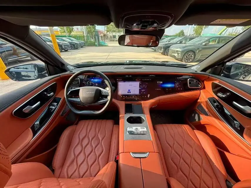 Xingtu 2026 Lanyue 2.0T 400T Four-wheel Drive Flying Fish Edition 6-seat Automatic Gear 4
