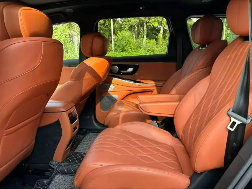 Xingtu 2026 Lanyue 2.0T 400T Four-wheel Drive Flying Fish Edition 6-seat Automatic Gear 5