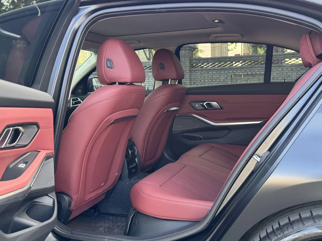 BMW 3 Series 2026 330Li 2.0T Horse Year Edition Automatic Gear 4
