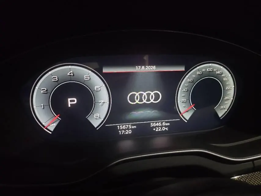 Audi 2022 Q5L 2.0TFSI 45TFSI luxury dynamic automatic transmission 6