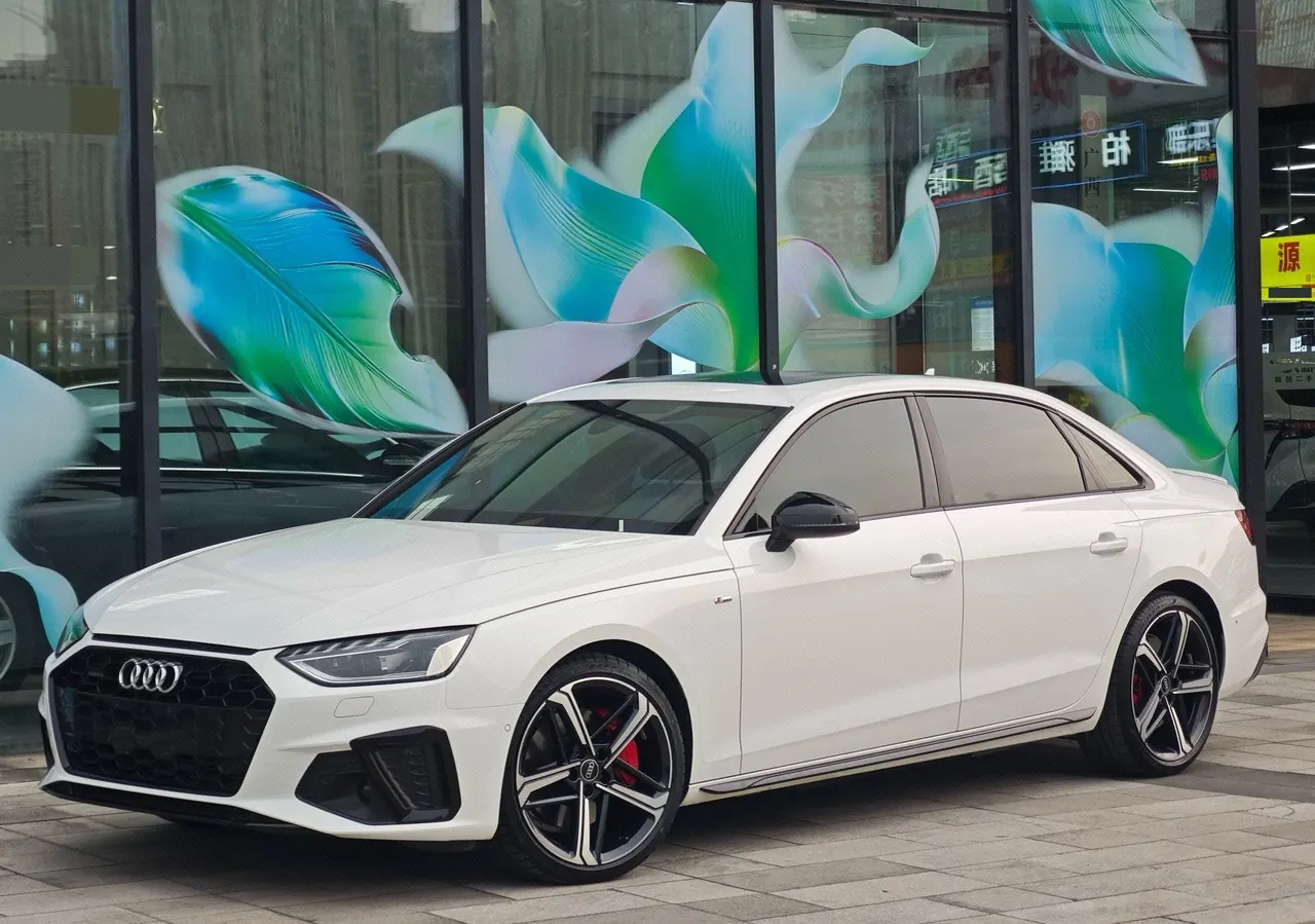 Open image lightbox: Audi 2022 A4L 2.0TFSI 45TFSI Quattro Selected Dynamic Automatic