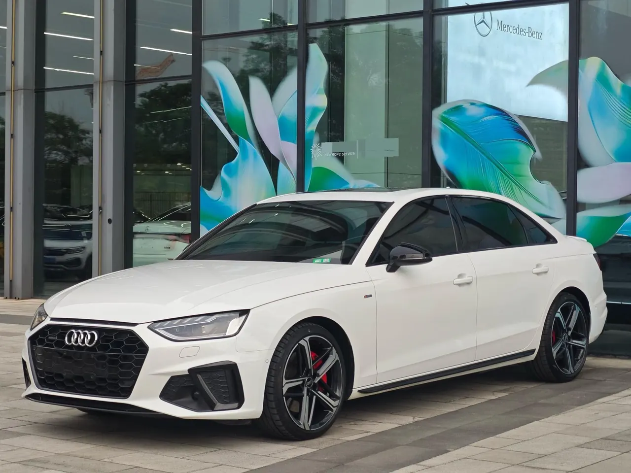 Audi 2022 A4L 2.0TFSI 45TFSI Quattro Selected Dynamic Automatic 3