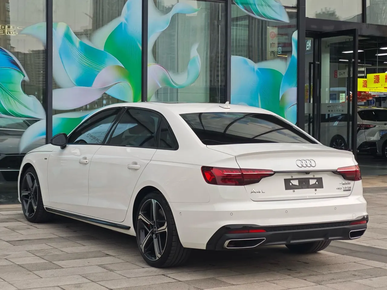 Audi 2022 A4L 2.0TFSI 45TFSI Quattro Selected Dynamic Automatic 5