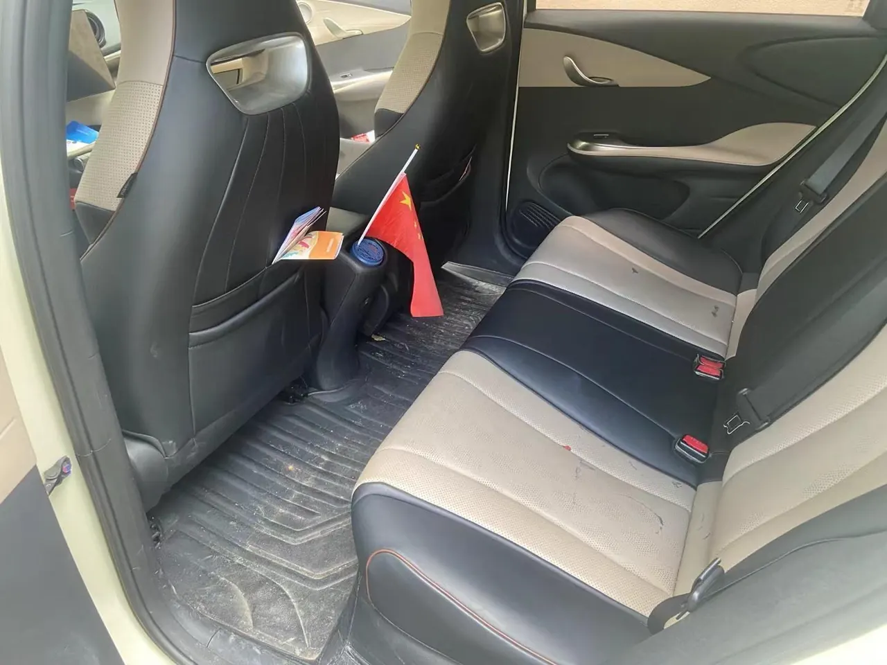 BYD 2023 Dolphin 420km Fashion Edition Automatic 4