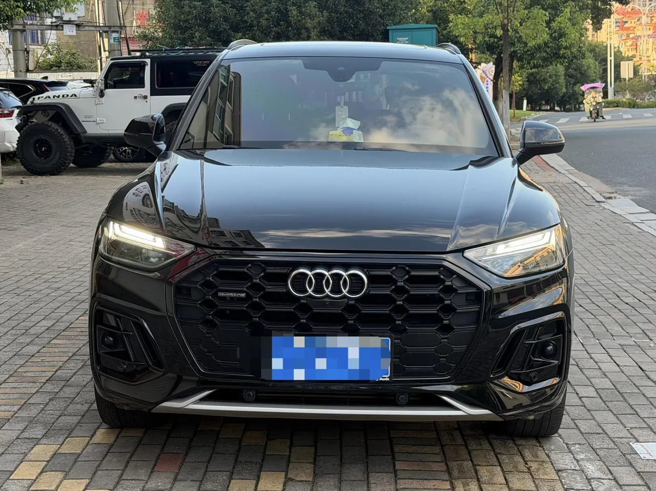 Audi 2023 Q5L 2.0TFSI 45TFSI luxury dynamic automatic transmission 2