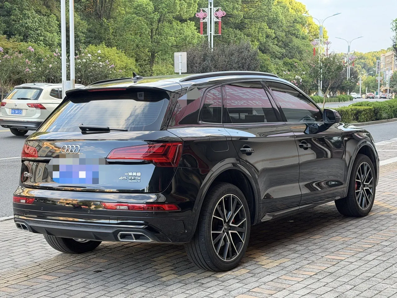 Audi 2023 Q5L 2.0TFSI 45TFSI luxury dynamic automatic transmission 7