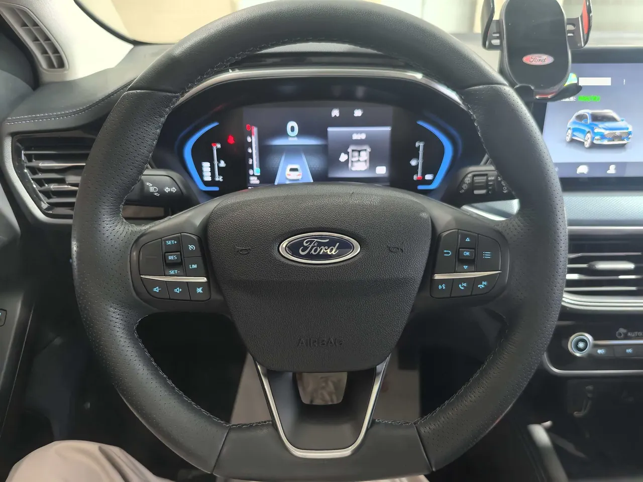 Ford 2021 Fox-hatchback 1.5T EcoBoost 180 Hunting Tide Automatic Gear 7