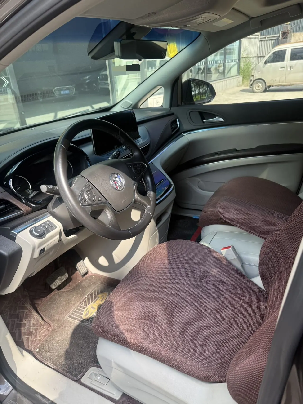 Buick 2021 GL8 Land Business Class 2.0T 652T Comfortable Automatic Gear 6