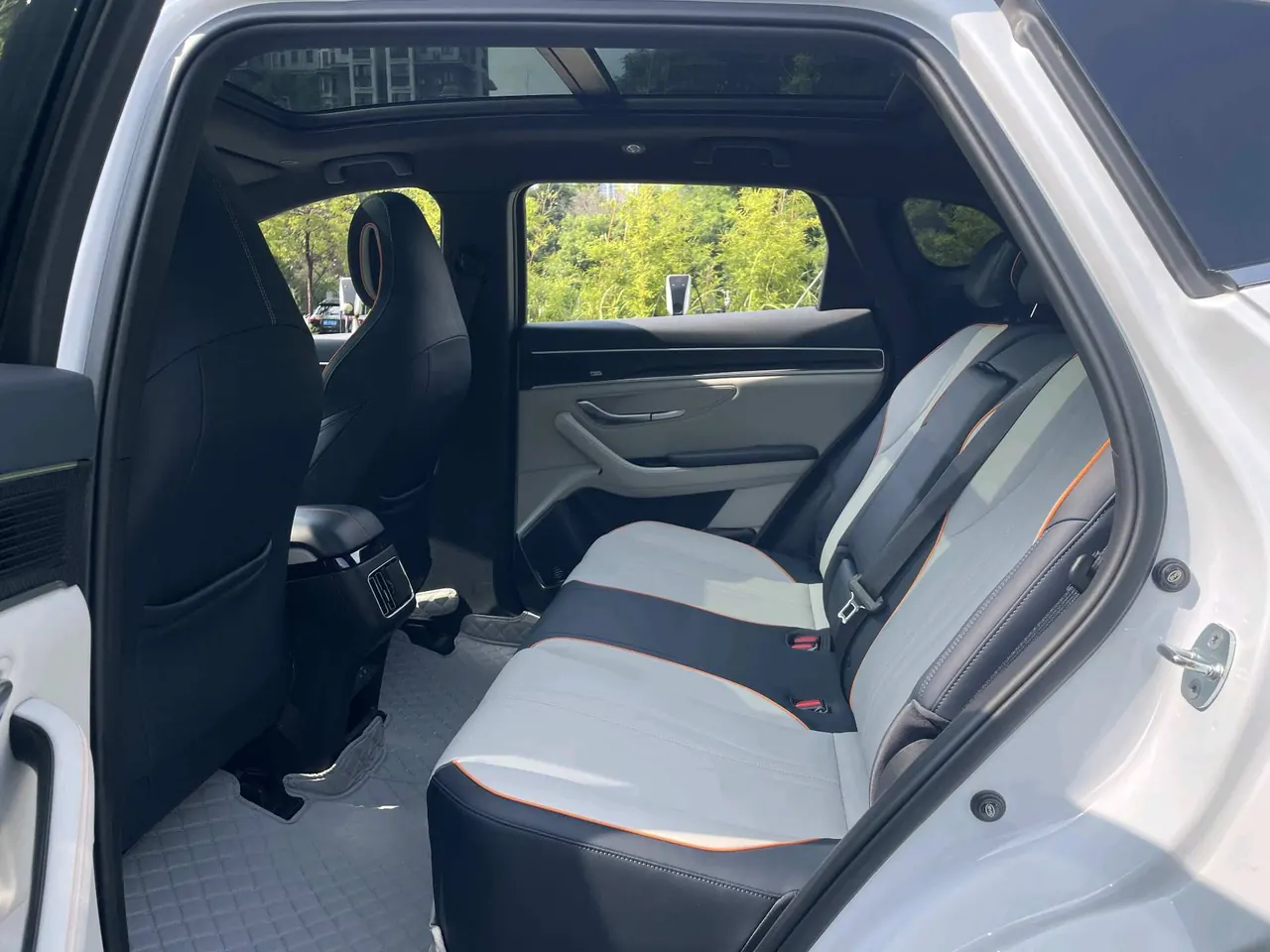 BYD Song PLUS New Energy 2022 Song PLUS DM-i 1.5 Stepless 110KM Flagship PLUS 5G Edition Automatic Gear 9