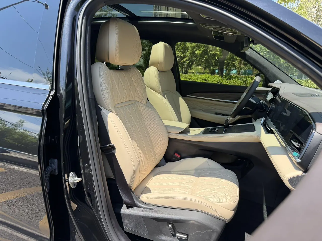 Geely 2025 XingyueL (Monjaro) 2.0TD Oriental Yao Star-Gazing Edition Automatic Transmission 20