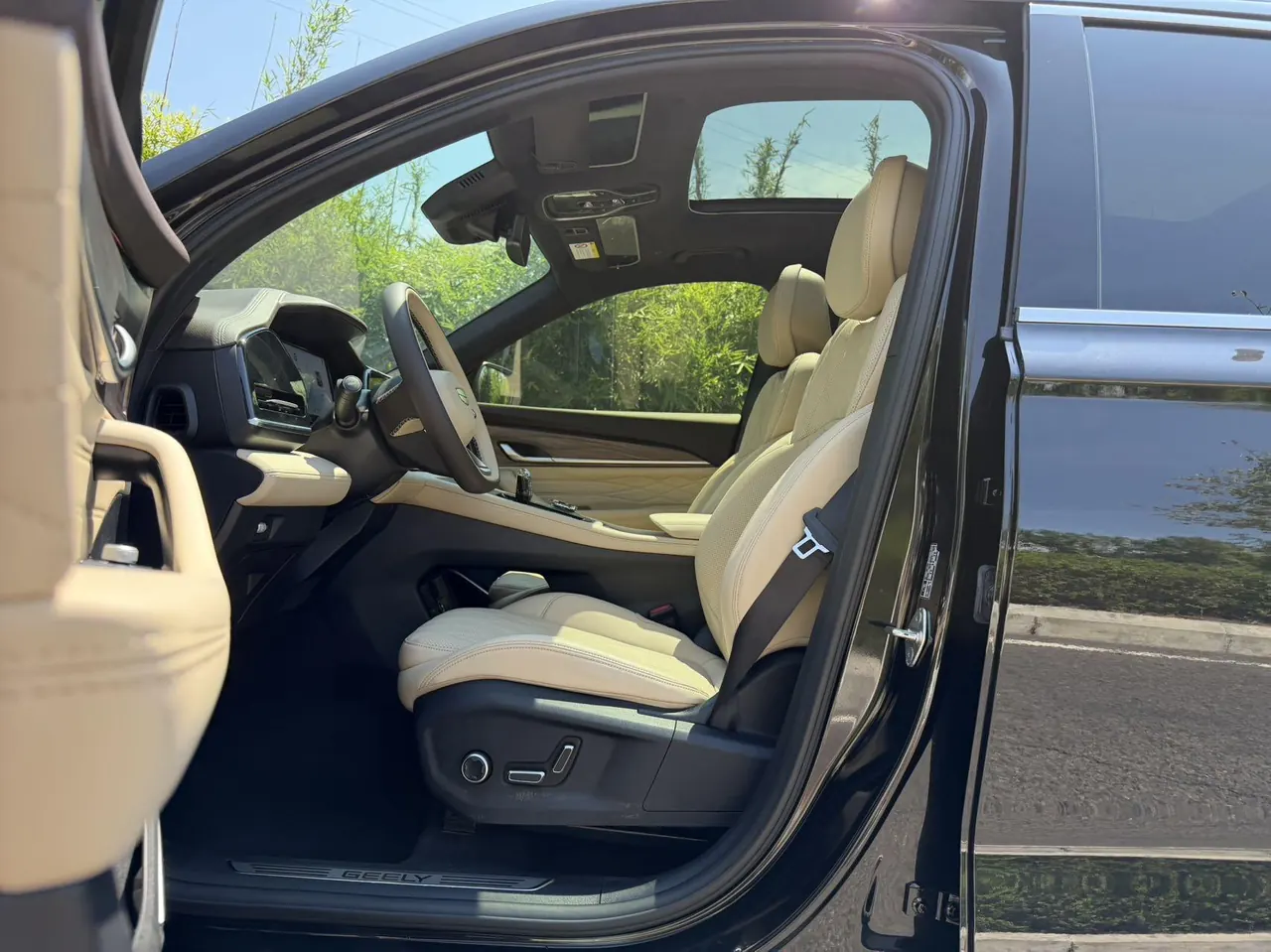 Geely 2025 XingyueL (Monjaro) 2.0TD Oriental Yao Star-Gazing Edition Automatic Transmission 5