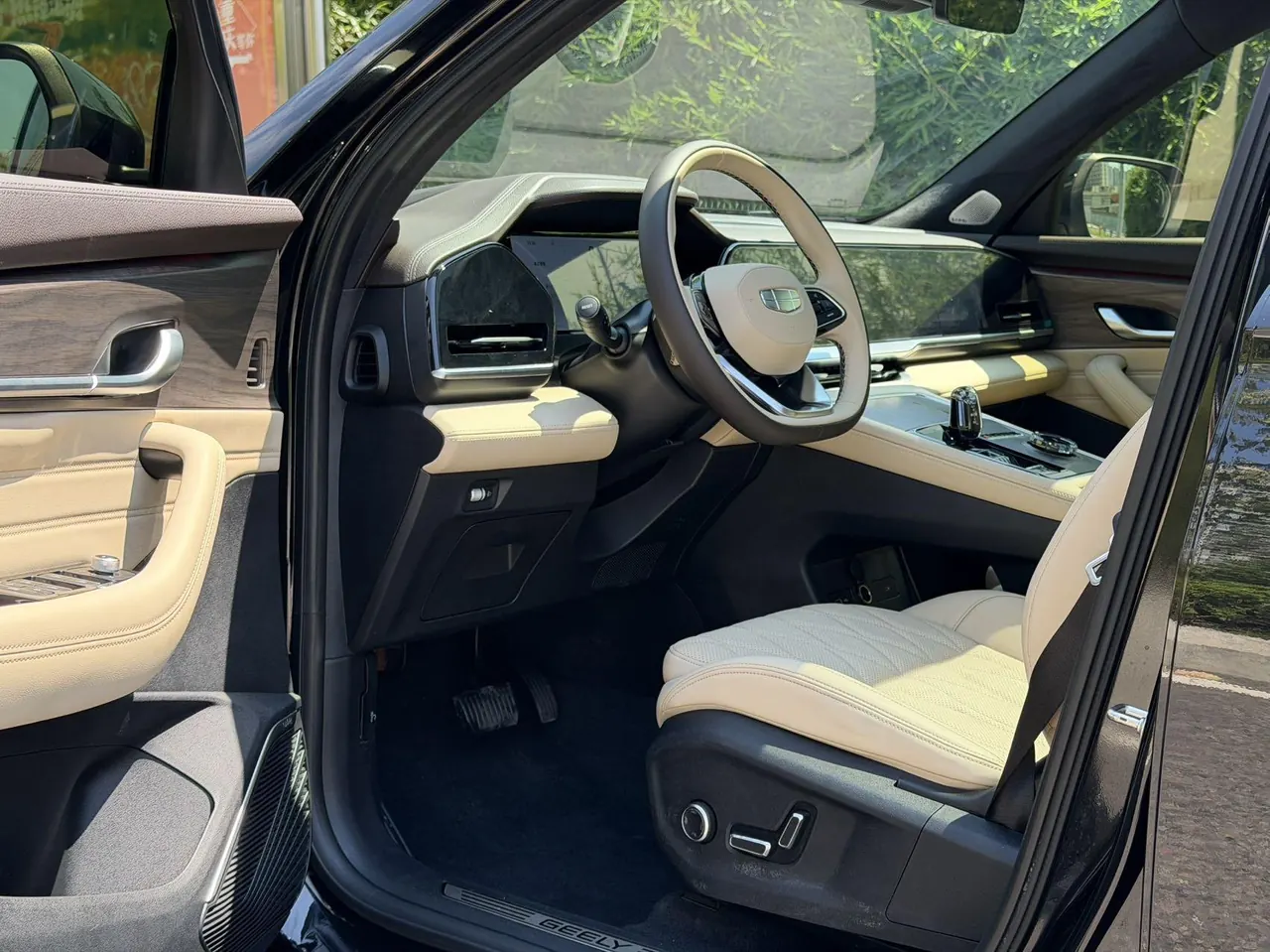 Geely 2025 XingyueL (Monjaro) 2.0TD Oriental Yao Star-Gazing Edition Automatic Transmission 6