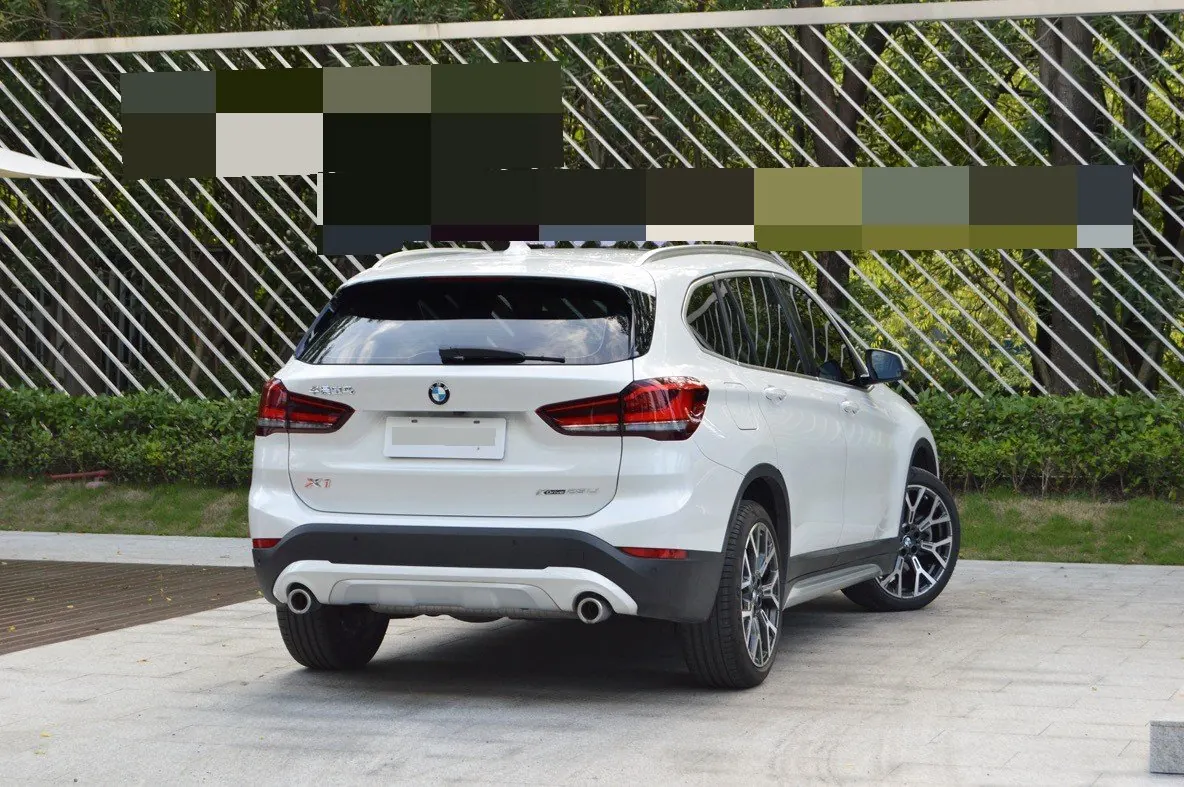 BMW 2022 X1 xDrive25Li 2.0T exclusive automatic gear 3