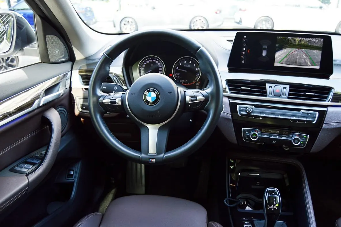 BMW 2022 X1 xDrive25Li 2.0T exclusive automatic gear 5