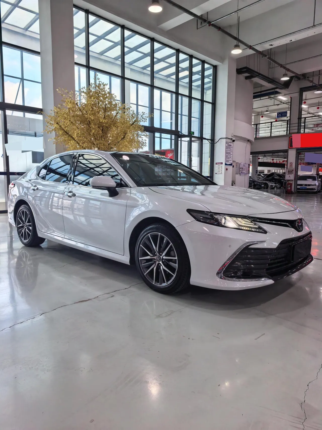 Toyota 2021 Camry 2.5G Deluxe Edition Automatic Gear 3
