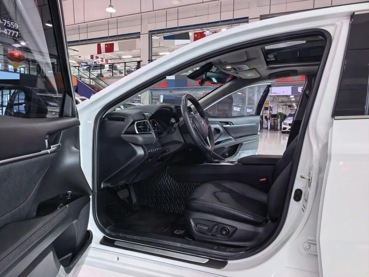 Toyota 2021 Camry 2.5G Deluxe Edition Automatic Gear 4