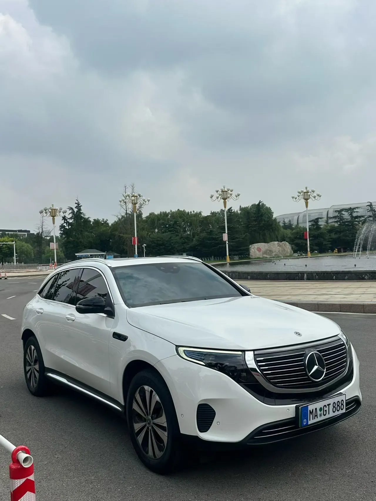 Mercedes Benz 2022 EQC 350 4MATIC EQC 350 4MATIC (modified) automatic gear 2