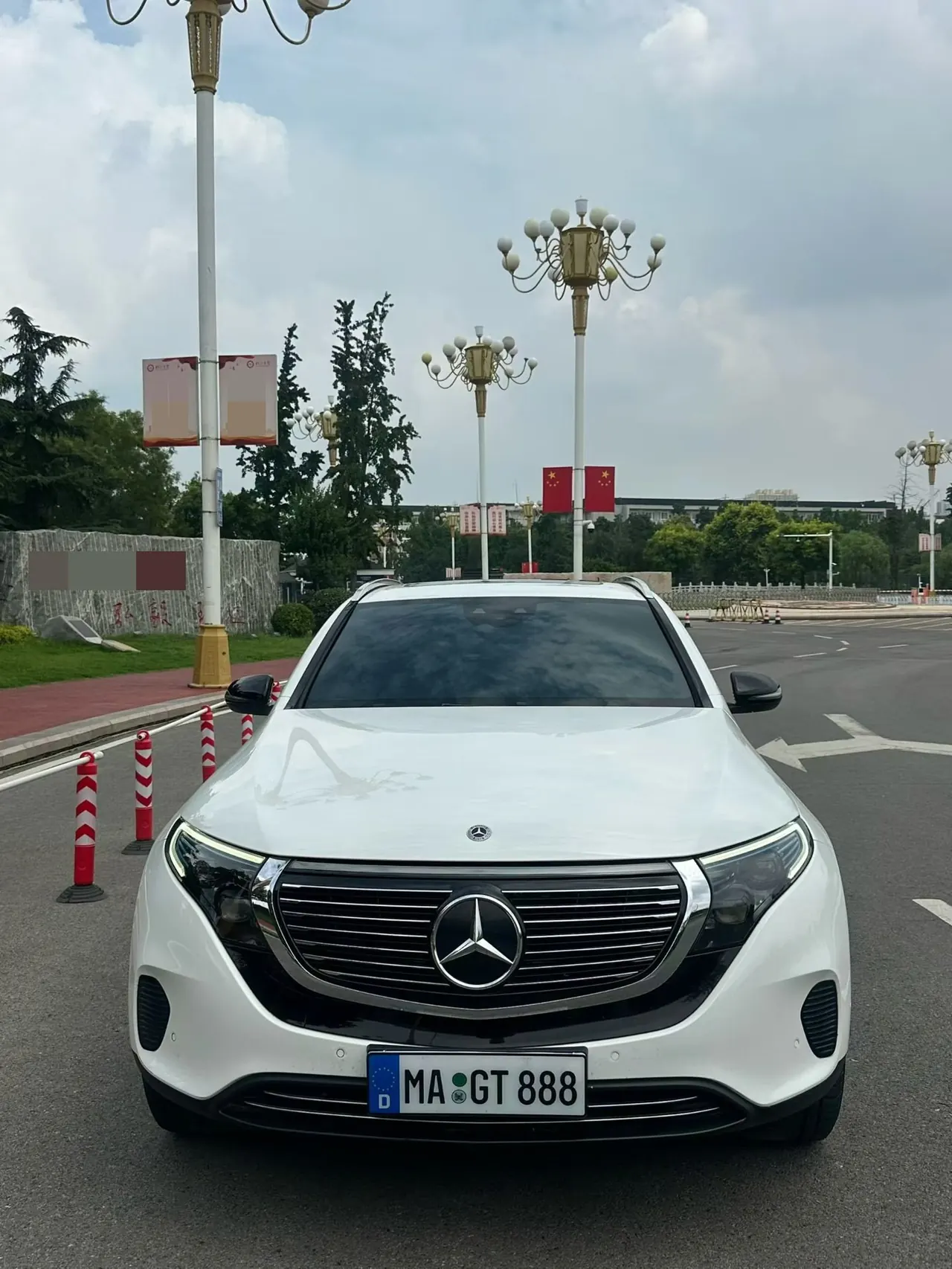 Mercedes Benz 2022 EQC 350 4MATIC EQC 350 4MATIC (modified) automatic gear 3