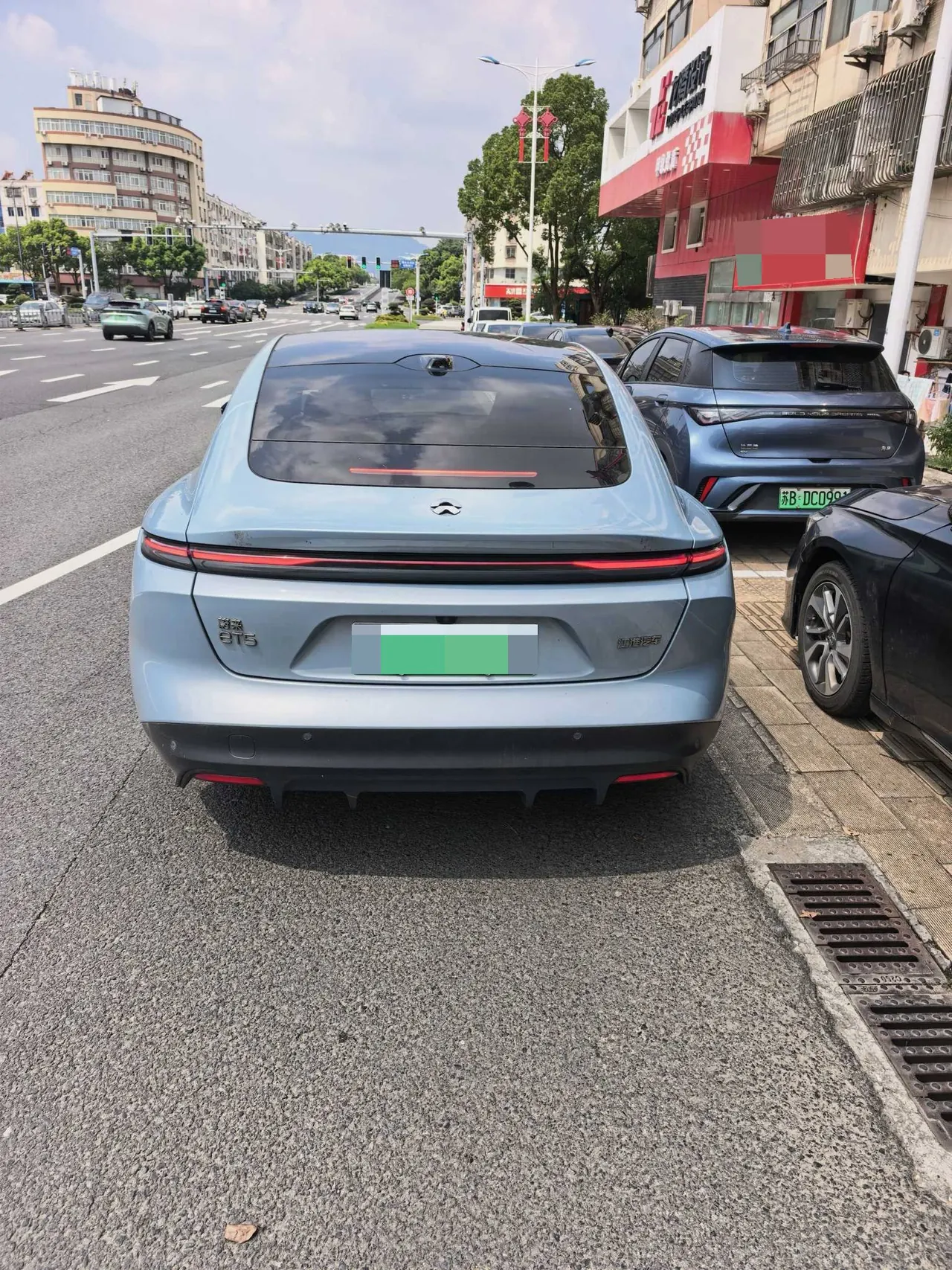 NIO 2022 ET5 75kWh automatic gear 4