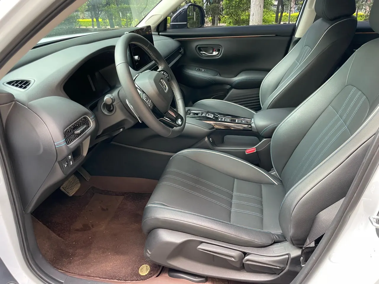 Honda 2023 HR-V e:HEV 2.0 Stepless Intelligent Automatic Gear 9