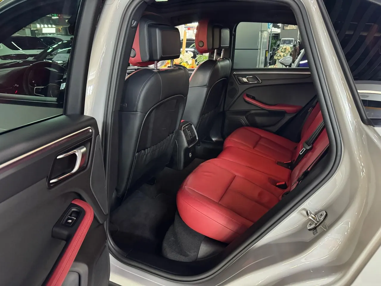 Porsche Macan (Imported) 2021 Macan 2.0T Automatic Gear 4