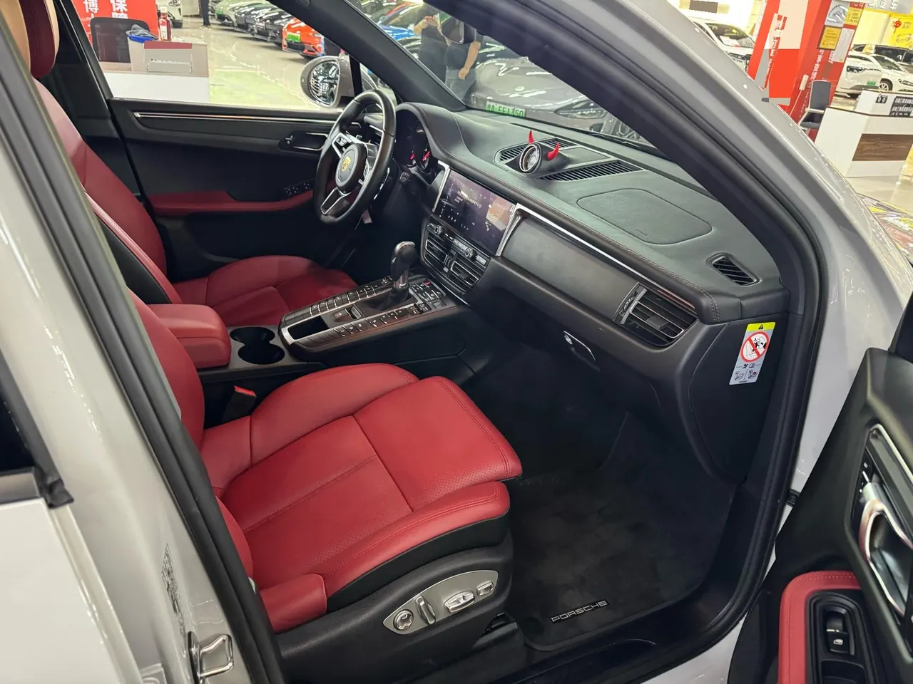Porsche Macan (Imported) 2021 Macan 2.0T Automatic Gear 7