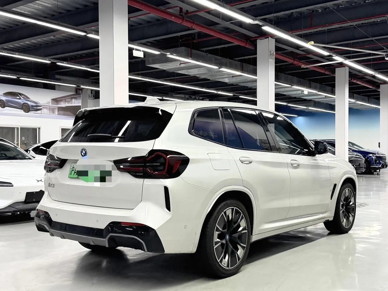 BMW 2023 iX3 Creat Collar Automatic 8