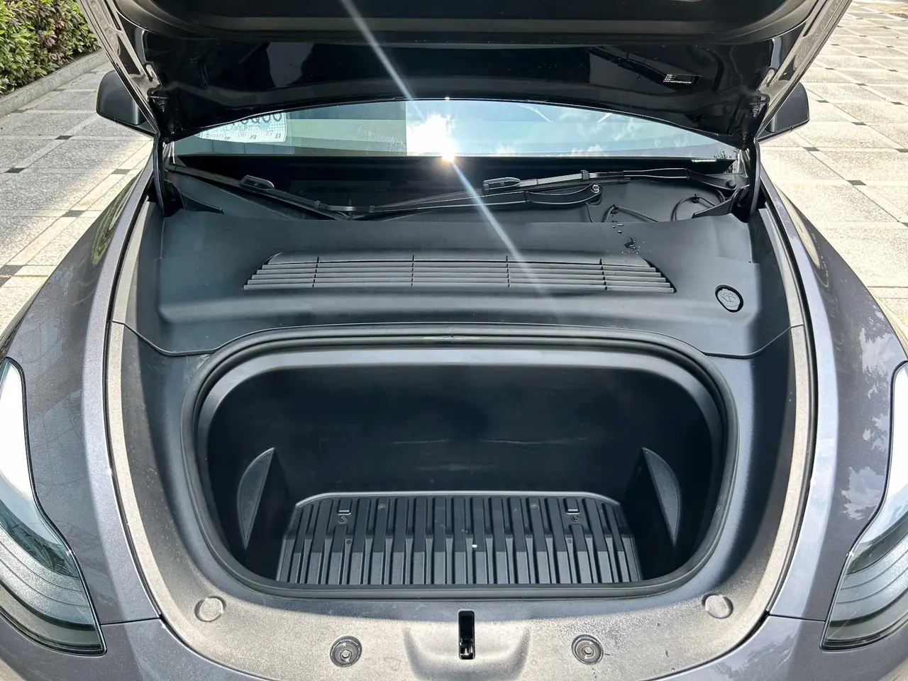 Tesla 2022 Model Y rear-wheel drive version automatic transmission 17