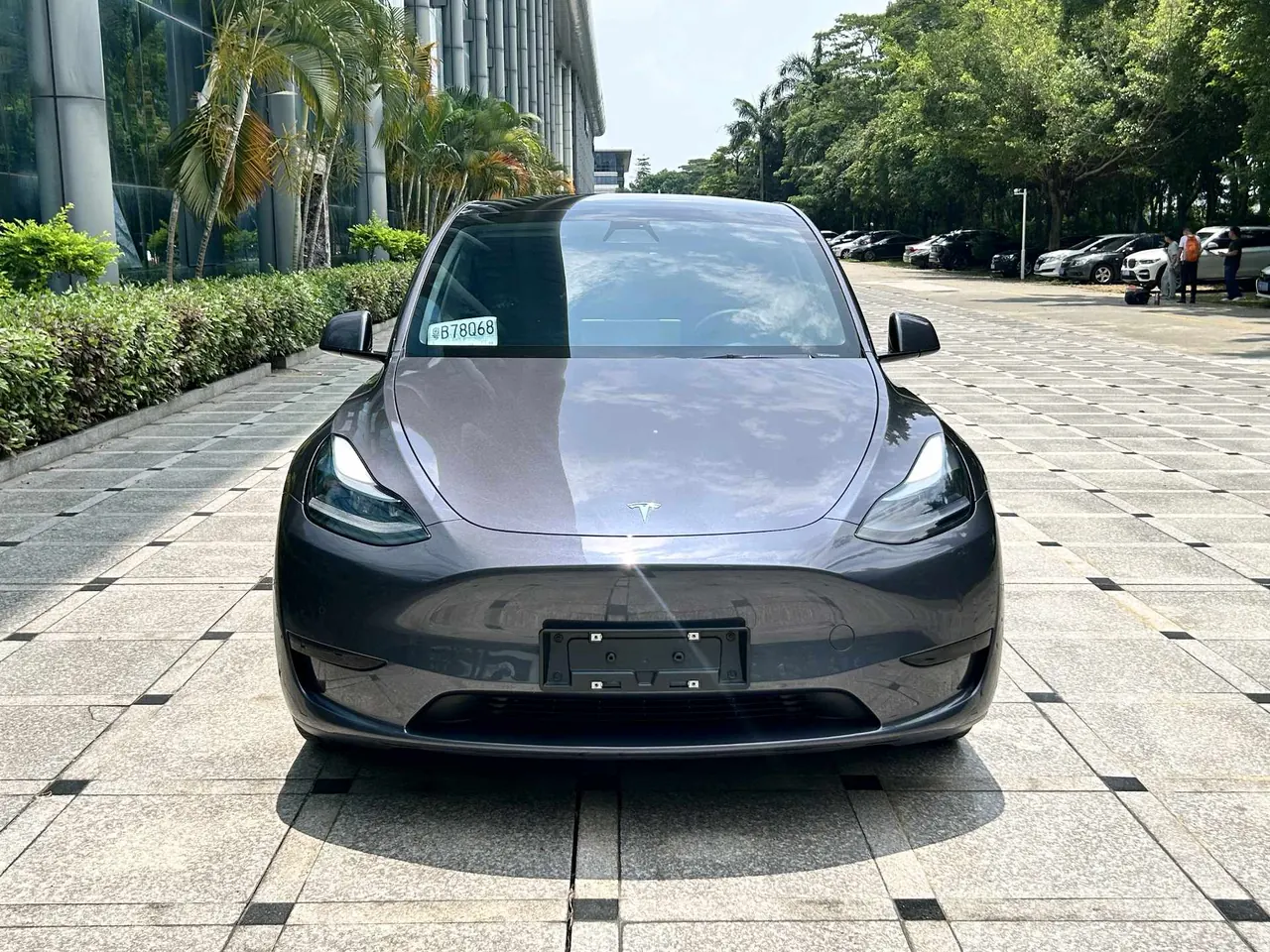 Tesla 2022 Model Y rear-wheel drive version automatic transmission 2