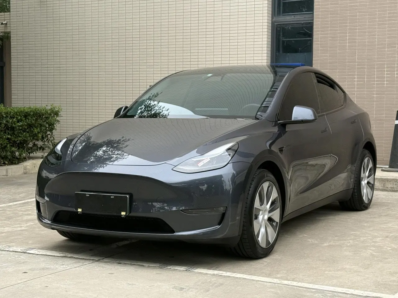 Open image lightbox: Tesla 2022 Model Y long endurance all-wheel drive version automatic transmission