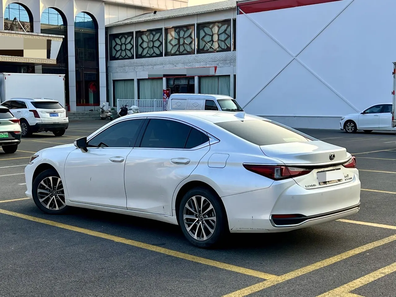 Lexus ES (Imported) 2023 ES200 2.0 Stepless Premium Edition Automatic Gear 4