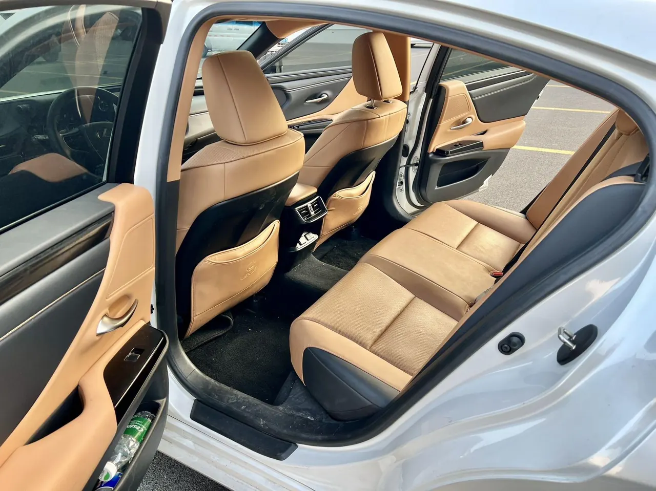 Lexus ES (Imported) 2023 ES200 2.0 Stepless Premium Edition Automatic Gear 7