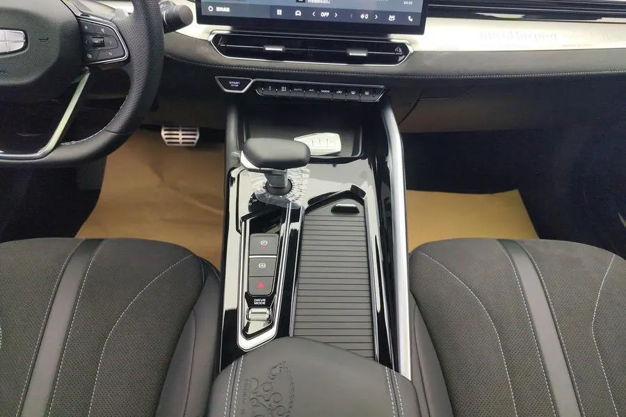 Geely 2025 xingrui 2.0TD oriental obsidian star version automatic gear 6