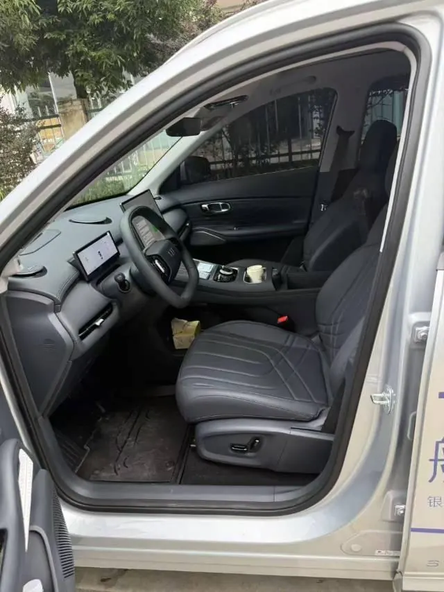 Geely Galaxy 2026 Starship 7 EM-i 1.5 135km Starship Edition Automatic Gear 4
