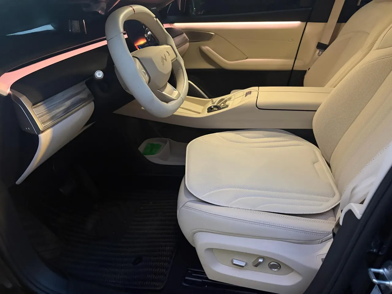 ONVO 2026 L60 60kWh Horse to Success Edition Automatic Gear 5