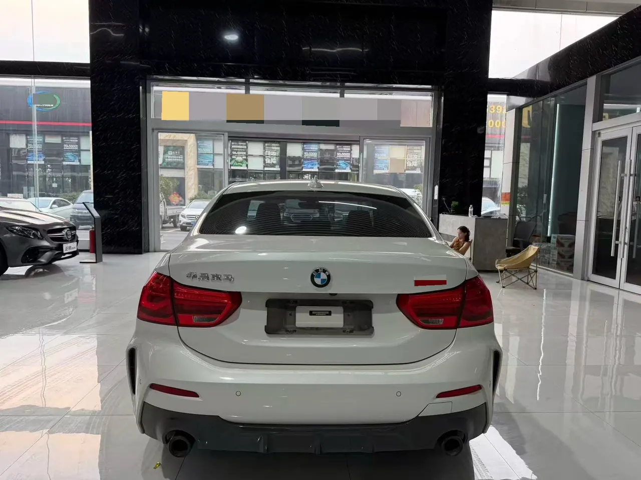 BMW 1 Series 2022 120i 1.5T M Sports Obsidian Night Edition Automatic Gear 3
