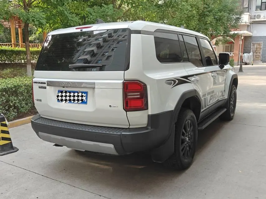 Open image lightbox: Toyota 2024 Prado HEV 2.4T All-round TX Edition 6-seat Automatic