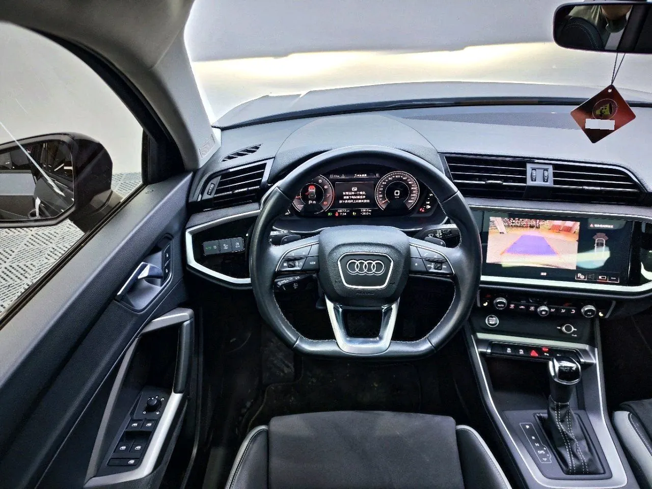 Audi 2022 Q3 1.4TFSI 35TFSI Fashion Dynamic Automatic 10