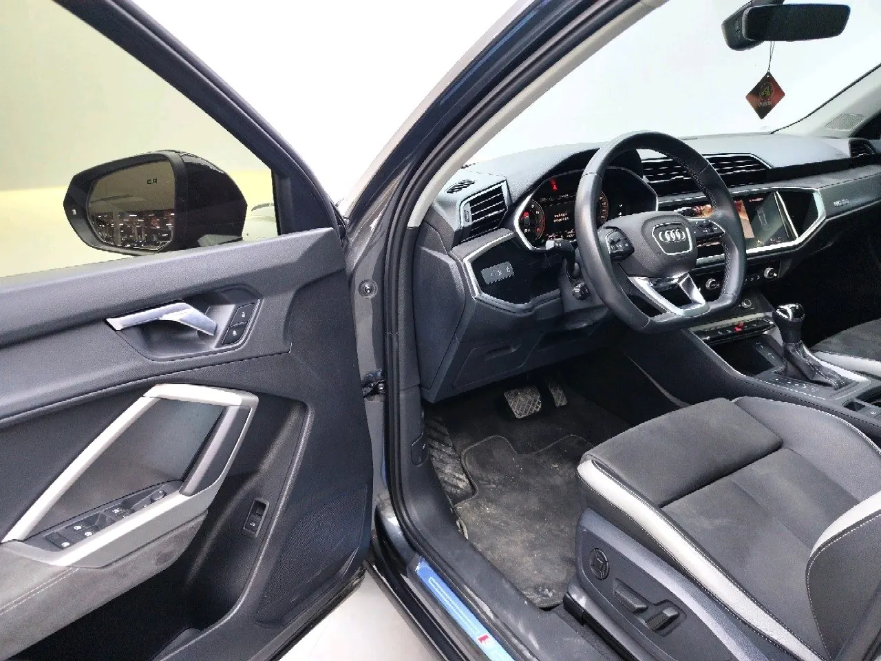 Audi 2022 Q3 1.4TFSI 35TFSI Fashion Dynamic Automatic 8