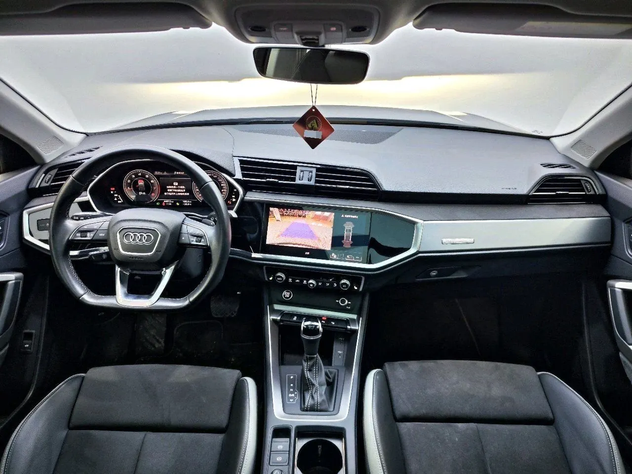 Audi 2022 Q3 1.4TFSI 35TFSI Fashion Dynamic Automatic 9