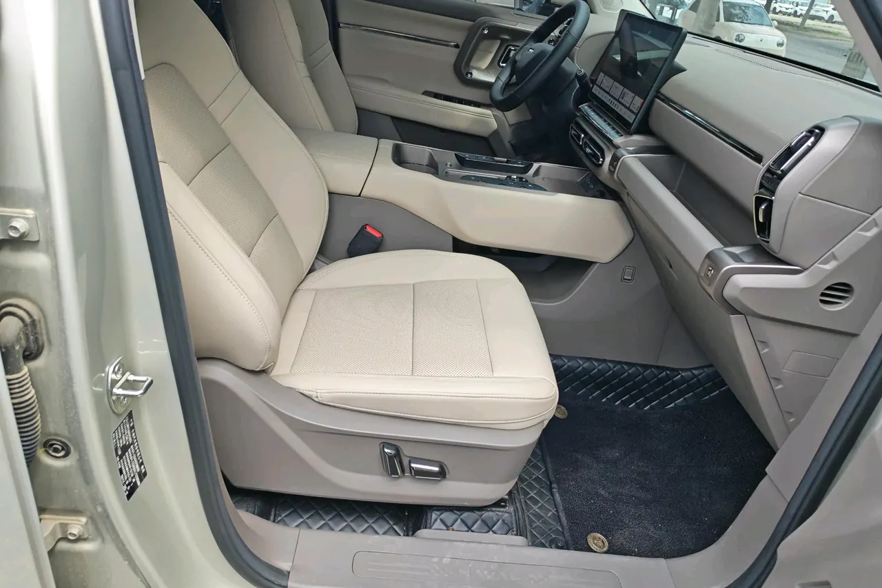 Haval 2026 big dog PLUS Hi4 1.5T 150km tidal wave electric version automatic gear 3