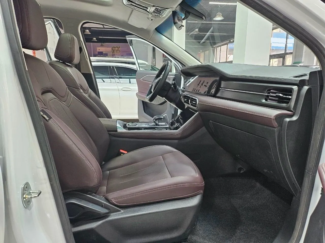 Jetour 2025 X90 PLUS 1.6TD Elite Edition 7-seat Automatic Gear 14