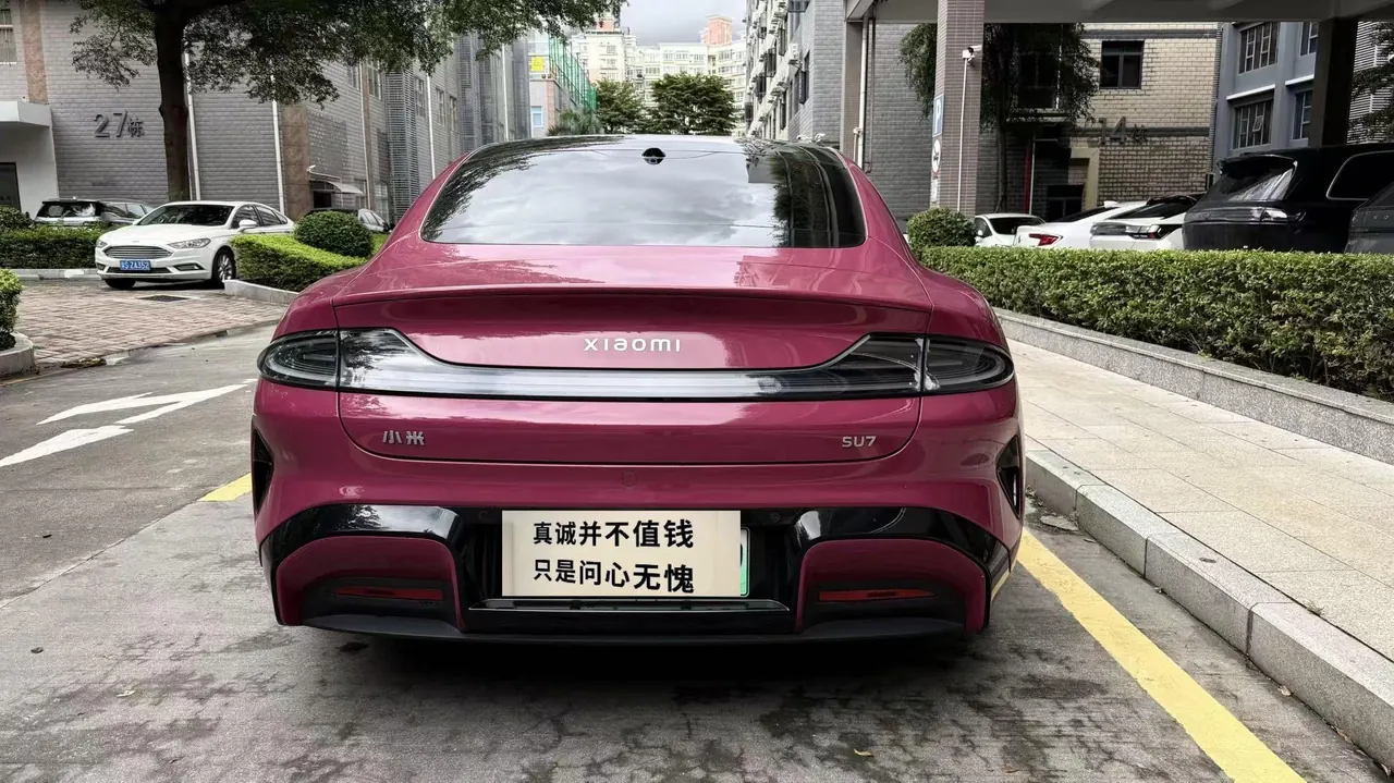 MI 2024 SU 7 830km Rear Drive Ultra Long Endurance High-end Smart Drive Pro Edition Automatic Gear 6