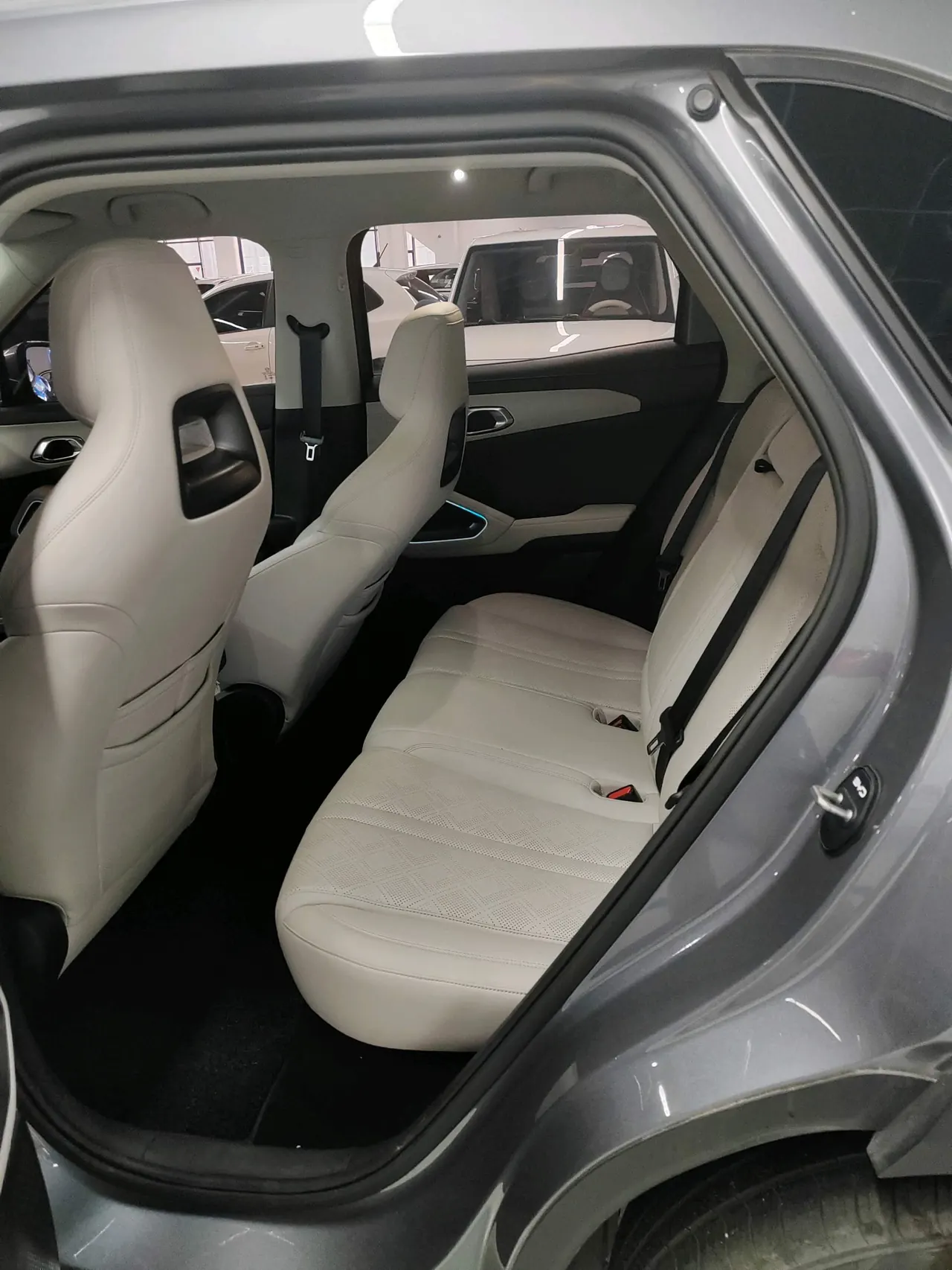 BYD 2024 Yuan UP 401KM Exceed Automatic Gear 4