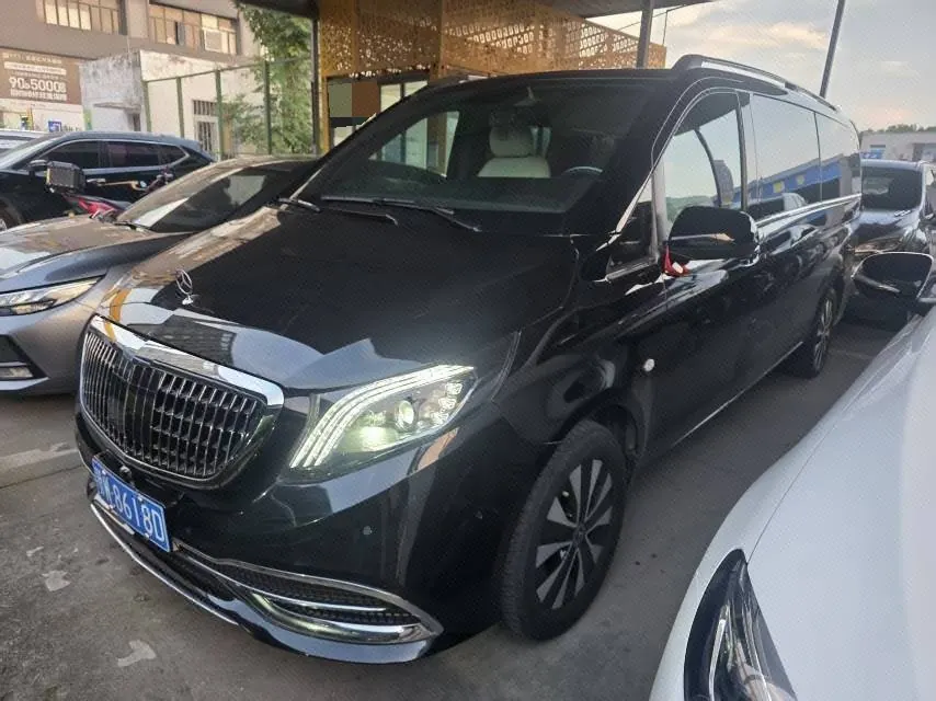 Open image lightbox: Mercedes Benz 2024 Vito 2.0T Elite Edition 7-seat Automatic Gear
