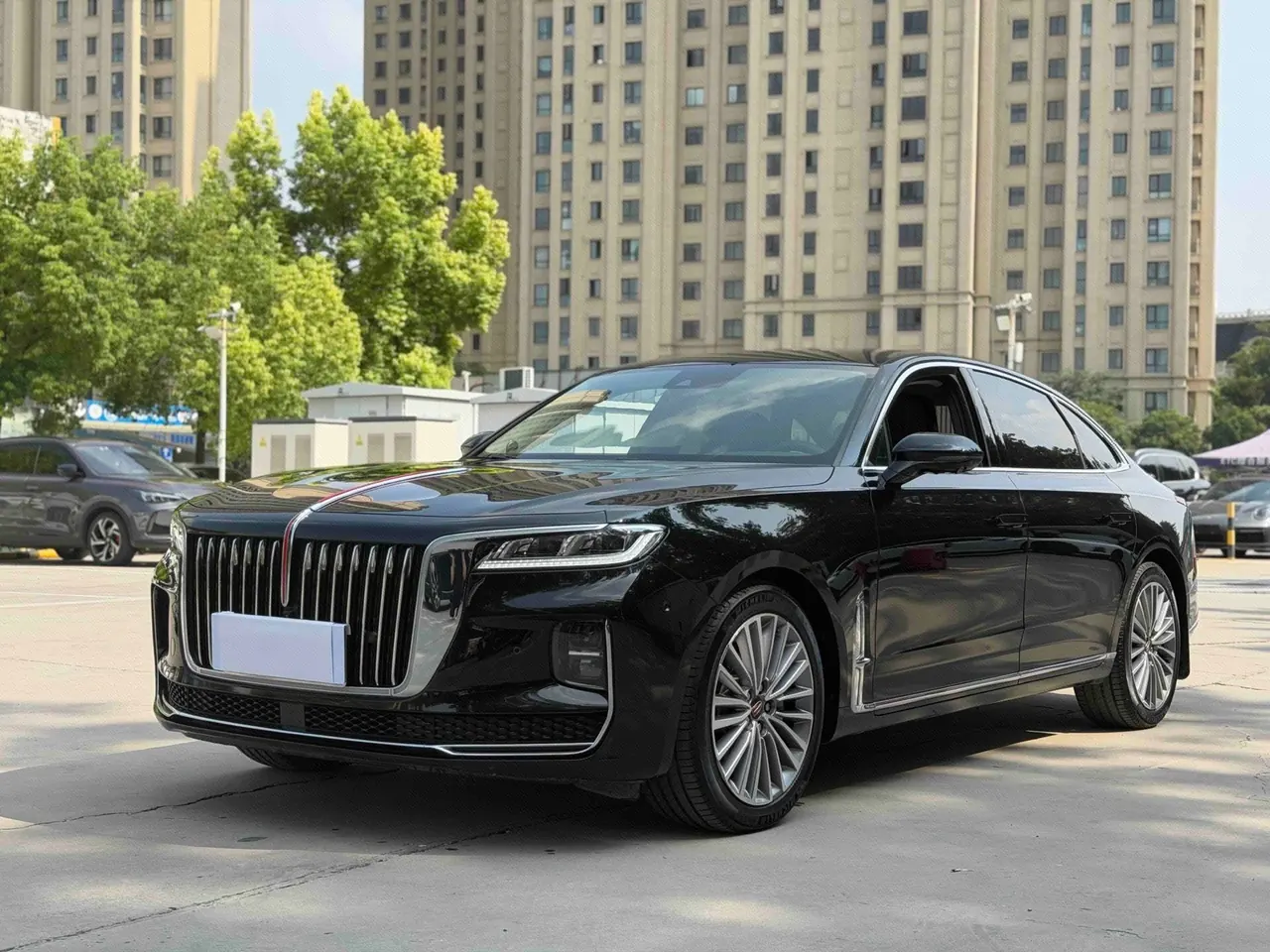 Open image lightbox: HongQi 2020 H9 48V 2.0T Zhilian Qi Chang Edition Automatic Gear
