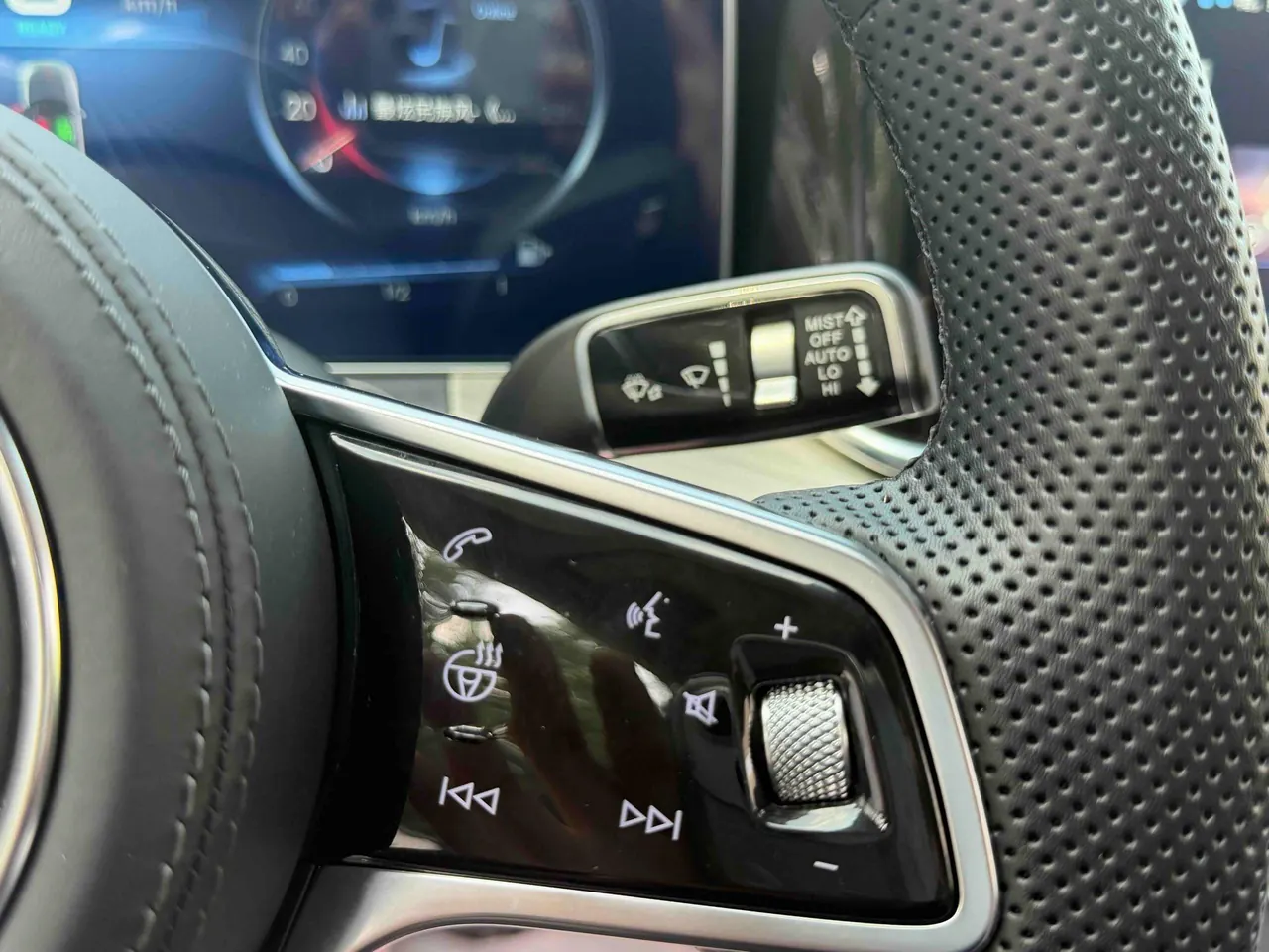 HongQi 2020 H9 48V 2.0T Zhilian Qi Chang Edition Automatic Gear 20