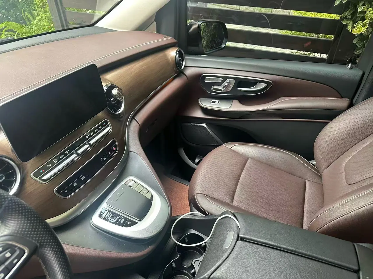 Mercedes Benz V 2022V 260 L 2.0T Deluxe Edition Automatic Gear 3